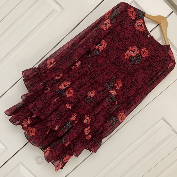 Floral Ruffle Mini Dress. - Picture 5 of 8